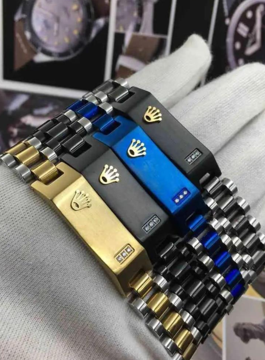 Stainless Steel Men's Bracelet with Crown Design Black Blue Silver Golden