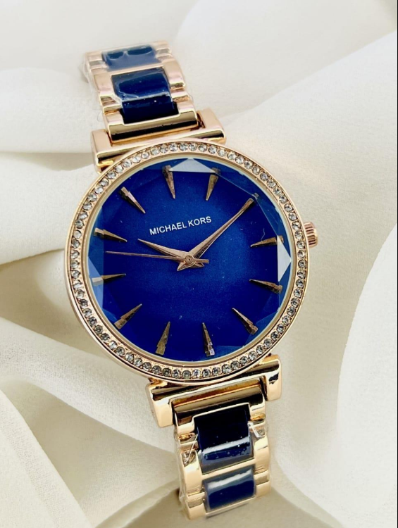 Women's Blue Stainless Steel Chain Watch Round Dial Quartz Water Resistant