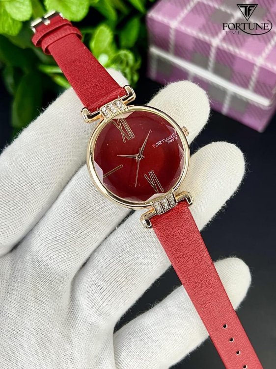 Women's Leather Analogue Watch Red
