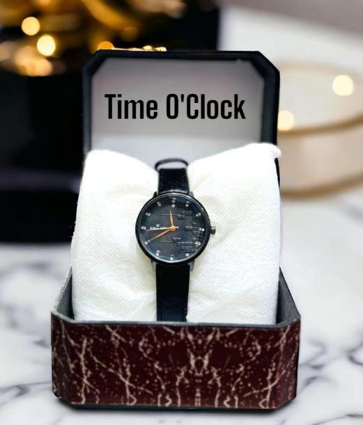 Women's Textured Leather Strap Quartz Watch Black