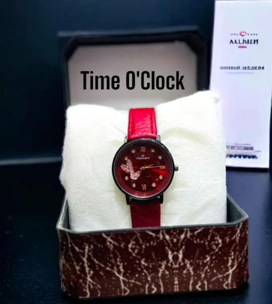 Women's Textured Leather Strap Quartz Watch Red
