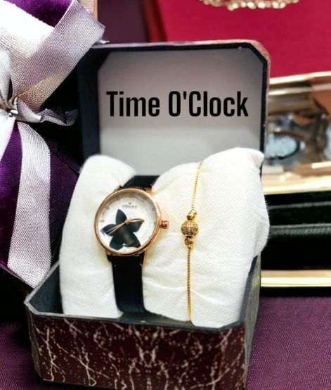 Women's Leather Strap Quartz Watch with Bracelet Black