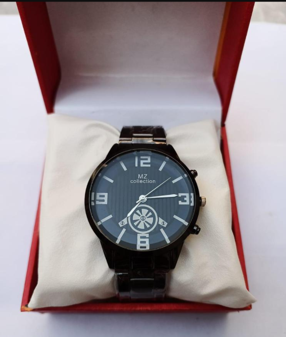 Stainless Steel Round Dial Watch