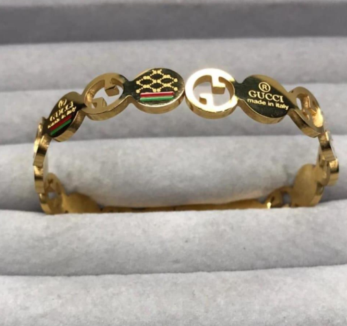 Gold Plated Modern Design Bracelet for Unisex with Unique Design Golden