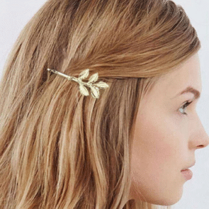 Golden Plated Alloy Pin for Women in Western and Korean Style Golden