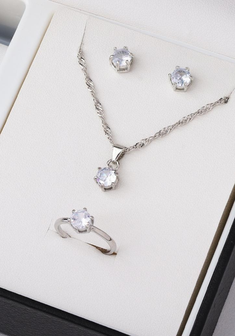 Silver Plated Alloy Necklace Set for Women with Easy To Wear Design Silver