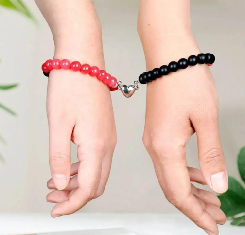 Resin Plated Butterfly Hanging Artificial Stone Pendant for Unisex Red White