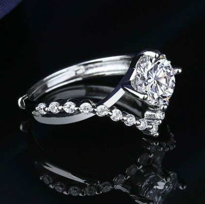 Silver Plated Metal Ring for Women with Elegant Polish Silver