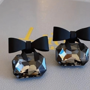 Aluminium Plated Studs for Women with Modern Design Black