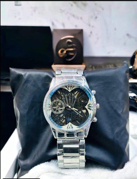 Stainless Steel Round Watch Quartz Water Resistant