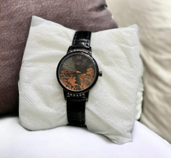 Women’s Leather Textured Strap Round Analogue Watch Black