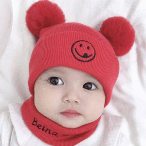 Wool Beanie and Neck Warmer Set for Unisex with Soft Warm Design Red