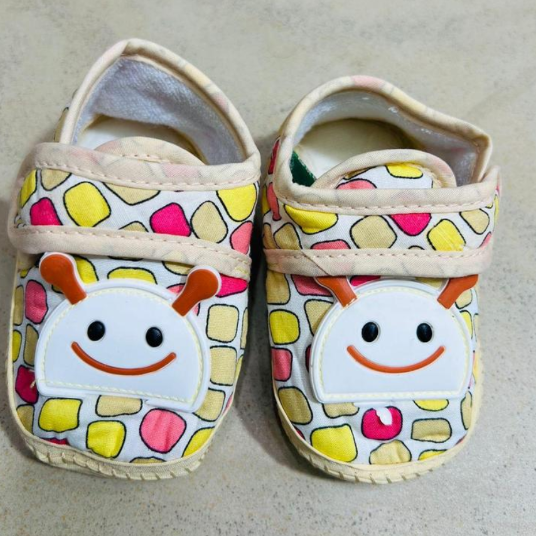 Pure Rubber Casual Joggers for Kids with Waterproof Breathable Design Multicolor